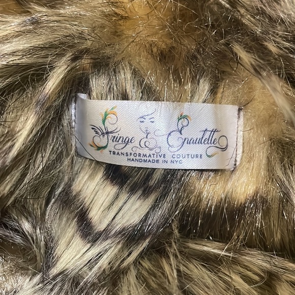 Tribal warrior sequin faux fur vest by Yoshi Zen - Picture 5 of 14